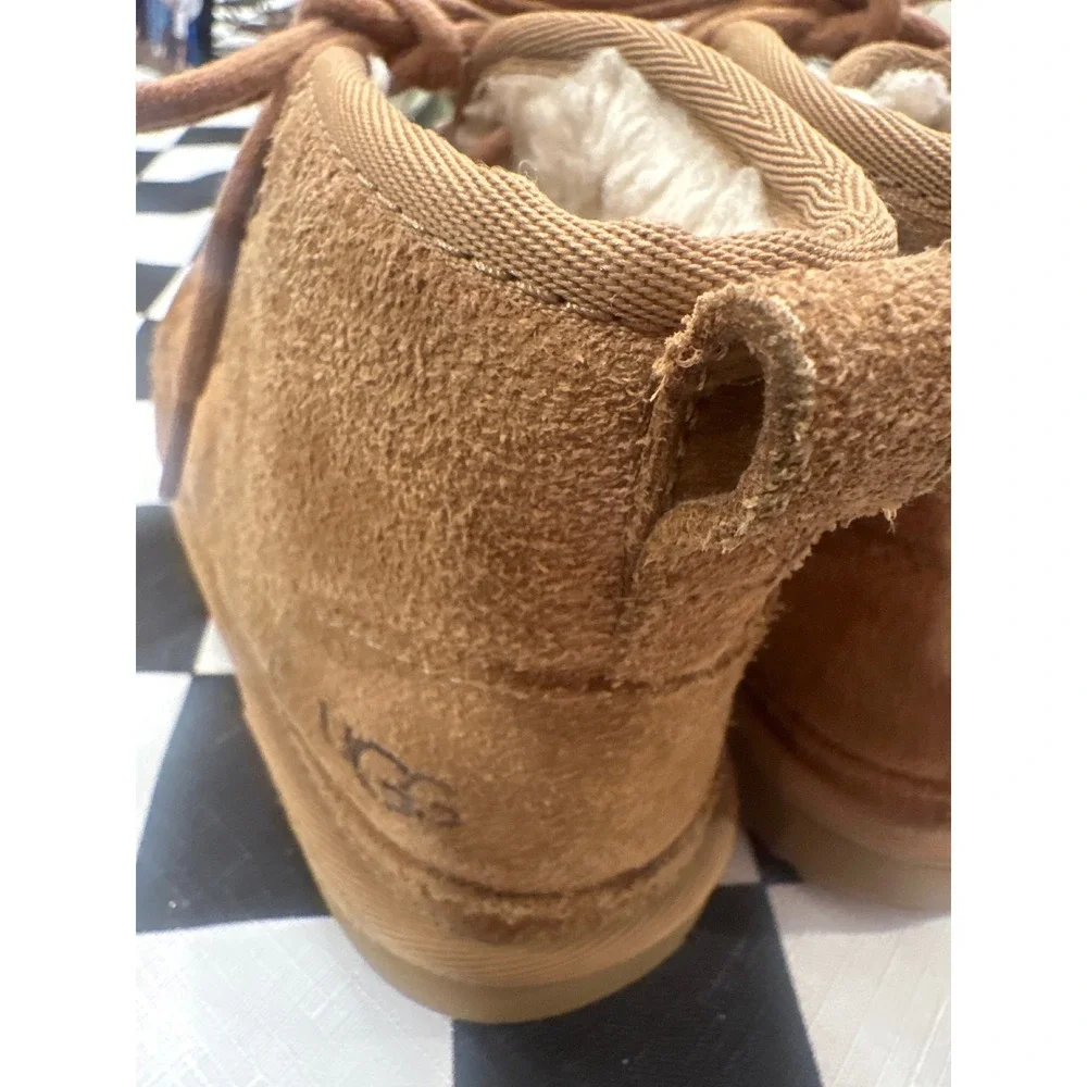 UGG Neumel Kids Chestnut Suede Lace Up Chukka Boots Brown Size 1 winter